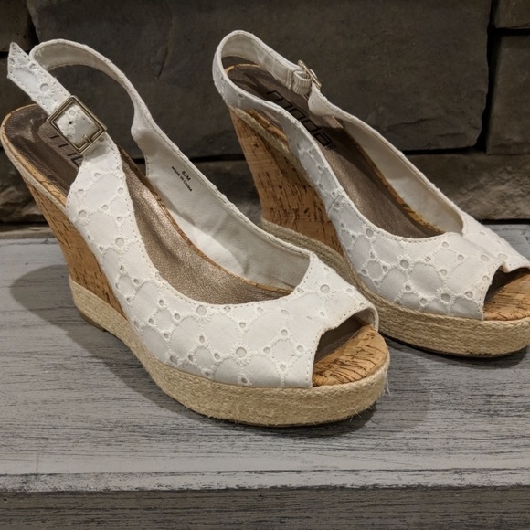 Peep Toe Wedges - Picture 2 of 3